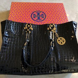 Tory Burch Navy Patent Tote bag